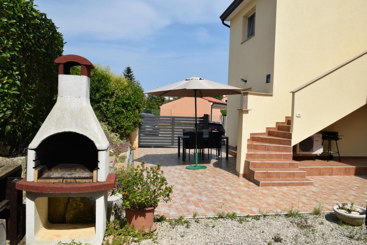 Villa Vinki Vinkuran Exterior photo