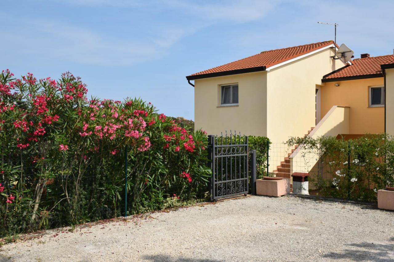 Villa Vinki Vinkuran Exterior photo